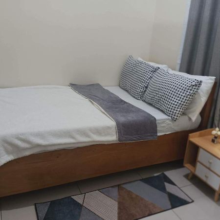 Breeze Residences - 1Br Unit With Balcony -Top Floor 马尼拉 外观 照片